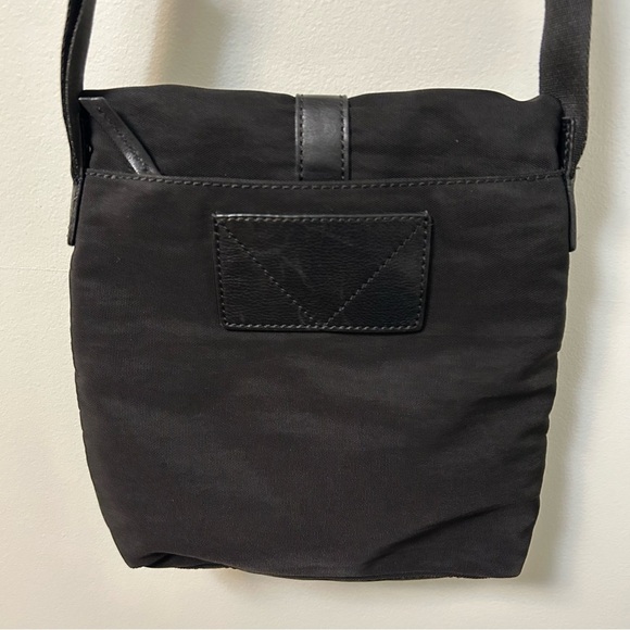 Fossil Black Nylon Crossbody Bag | Adjustable Strap | Magnetic Flap | - Picture 8 of 15